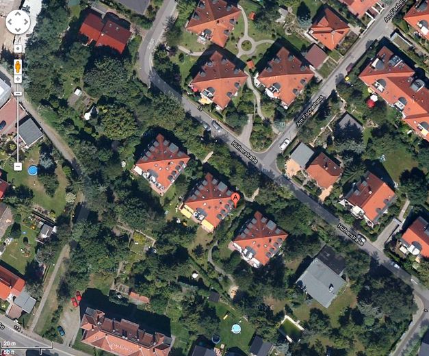 2,5-Zimmer-DG-Maisonette mit Galerie, Balkon, EBK & 2 TG-Stellplätzen – Lage in L.-Stahmeln