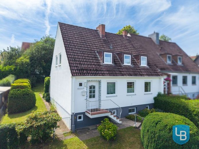 Ruhig gelegene Doppelhaushälfte in Schwentinental wartet auf den zweiten Frühling! – Foto 1