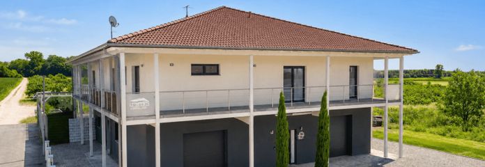 Exklusive Wohn- und Gewerbeimmobilie mit Pool & PV-Anlage