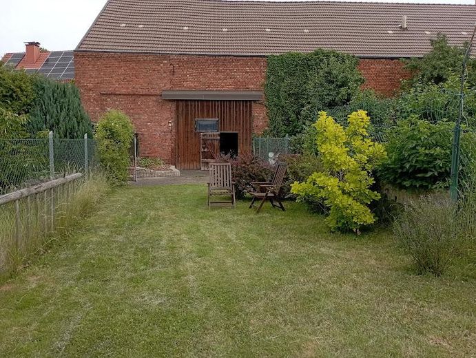 top saniertes Bauernhaus mit Resthof – Garten