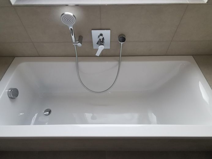 Reihenendhaus in Ellwangen – Badewanne