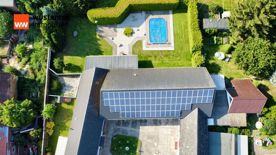 Wohnoase mit Einliegerwohnung und Pferdehof. Rentable Einnahmen von ca. 1000 EUR mtl. durch PV-Anlage! – Draufsicht