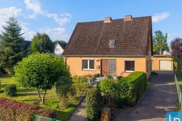 Tolles Einfamilienhaus nahe der Schwentine wartet auf Ihren Glanz!