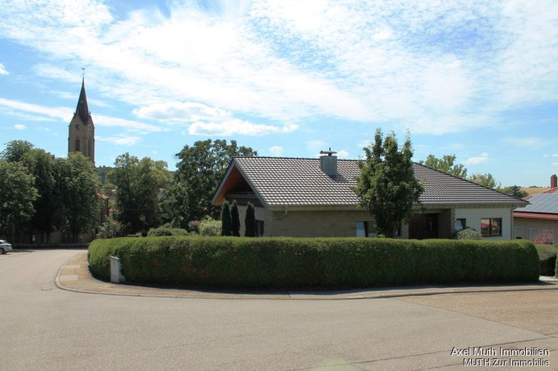 Geschützt hinter Hecken