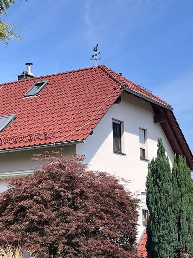 Dresden’in hemen şehir sınırında müstakil tek ailelik konut – Strassenansicht