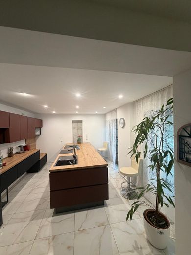Exklusive Erdgeschossresidenz mit Haus-in-Haus Charakter – Foto 2