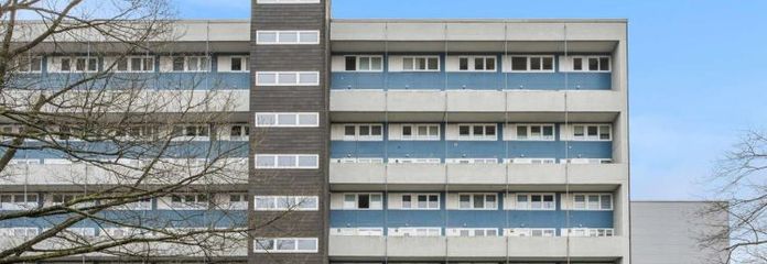कोलोन-नोयब्रुक में निवेश: 100m² और 2 बालकनी वाला किराए पर दिया गया मेज़ोनेट अपार्टमेंट