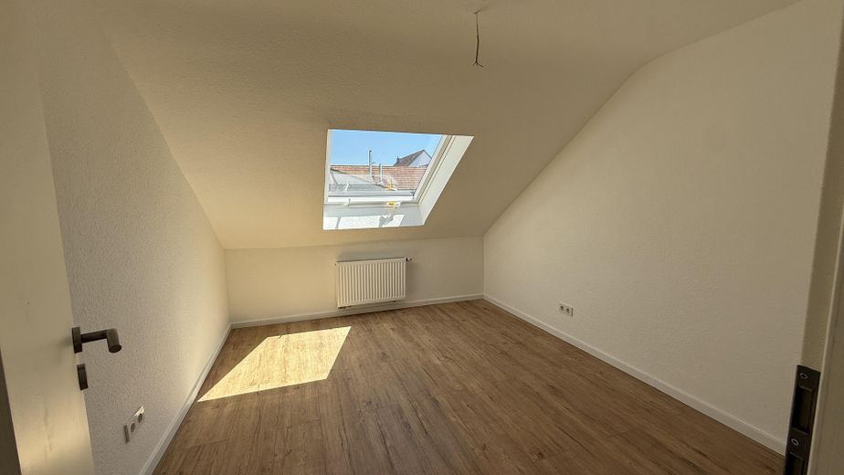 Frisch sanierter Wohntraum mit Weitblick – Erstbezug nach Komplettmodernisierung! – Schlafzimmer