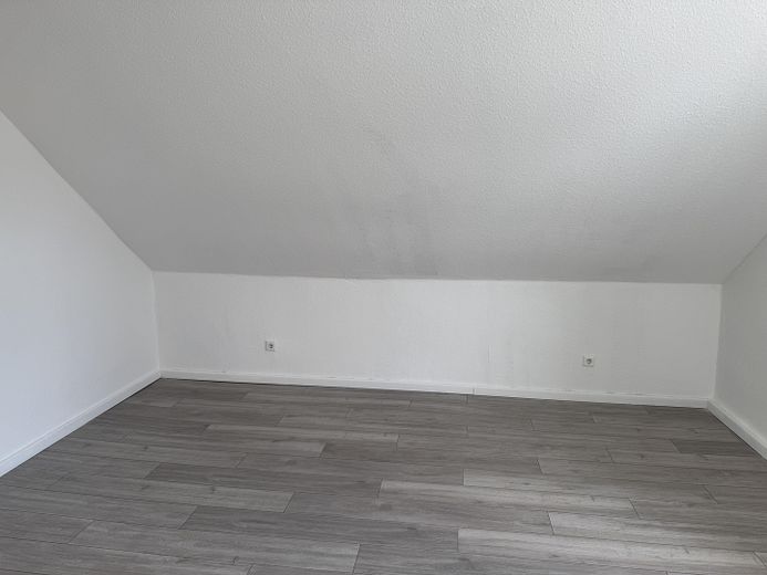 Frisch renovierte 2-Zimmer-Wohnung in Sodingen – Wohnzimmer