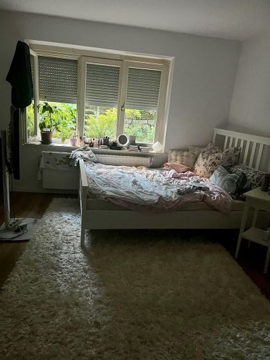 Cozy 3-room apartment in a quiet location in Stuttgart-Süd – Schlafzimmer 