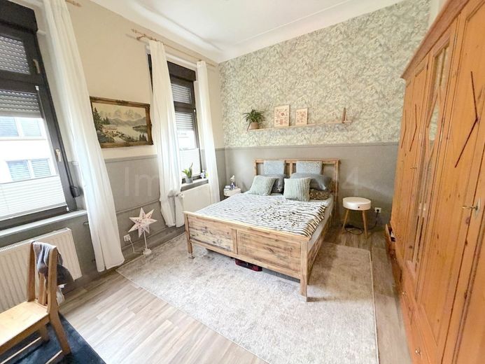 GROSSZÜGIGES MEHRGENERATIONEN HAUS IN ZENTRALER LAGE VON KREFELD – SCHLAFZIMMER