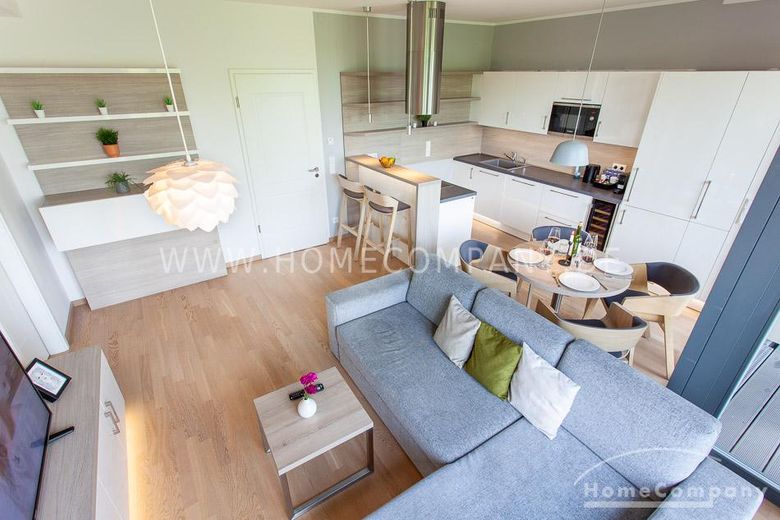 274762 HomeCompany Dresden Möbliert/Furnished Exklusives 2-Zimmer Apartment in Dresden-Altstadt Nähe Frauenkirche max. 4 Personen! – 08a31cf653d332435a85ea9758101c02b6201d4c.jpg