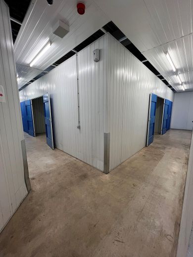 40m² STORAGE AREA IN TOP TRANSPORT LOCATION. COMMISSION FREE – Photo 2