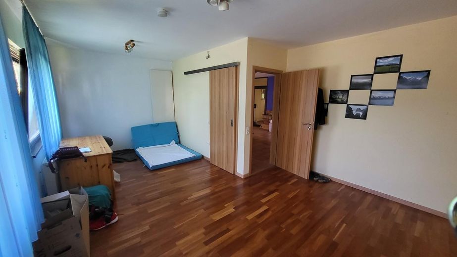 Detached single-family house in Sandhausen with plenty of space and 2 bedrooms on the ground floor – gr Schlafzimmer EG
