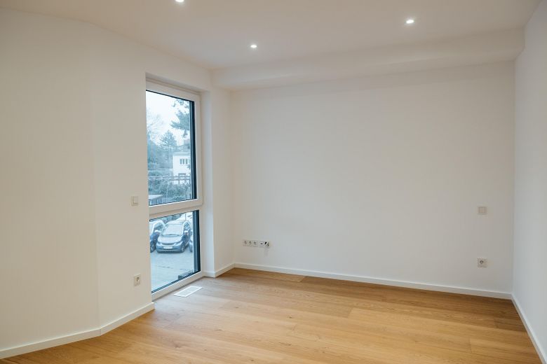 Mehr Raum für Ihre Träume: A+ 2-Zimmer-Traum im Herzen von Hamm! Aufzug, Balkon & Premium-Design – Schlafzimmer Fenster