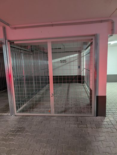 Tiefgaragenstellplatz