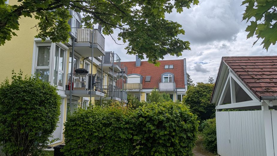 Grundstück in 1A Lage mit Altbestand – Foto 11