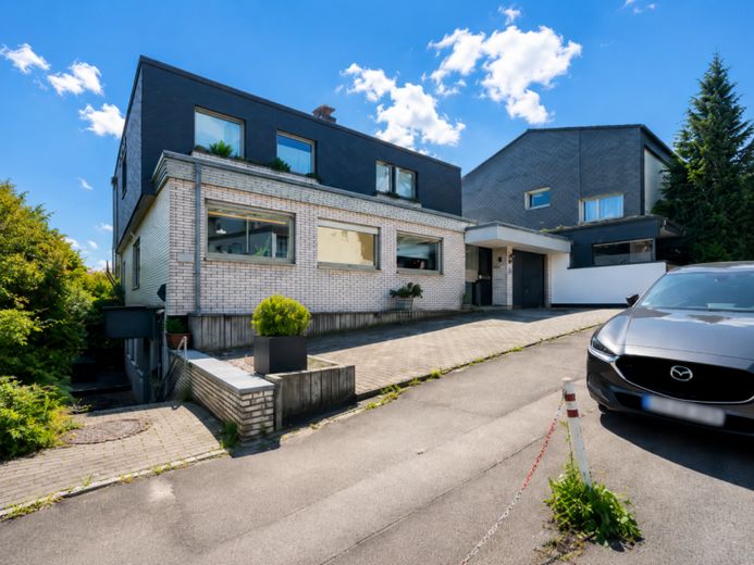 Großzügiges Architektenhaus im Zentrum – Foto 1