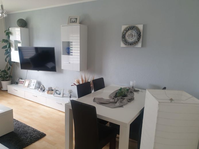 Tolle 2 Zimmerwohnung mit Küche – Foto 3
