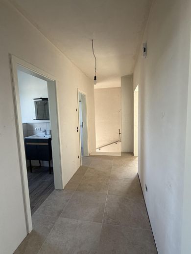 Großzügige 2-Zi. Neubauwohnung Hückelhoven – Flur
