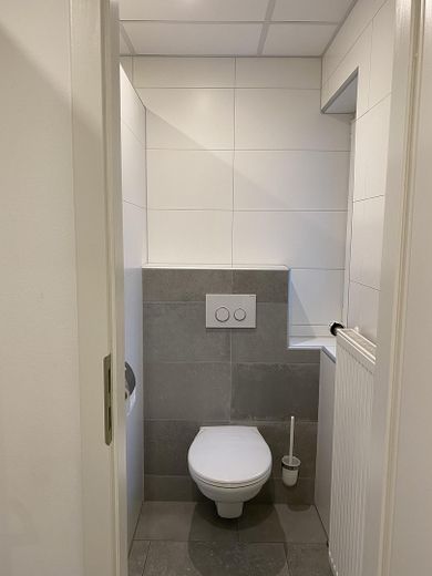Esclusivo appartamento di 6 locali, 304 mq/KB/Garage/Terrazza/Giardino – Gäste-WC