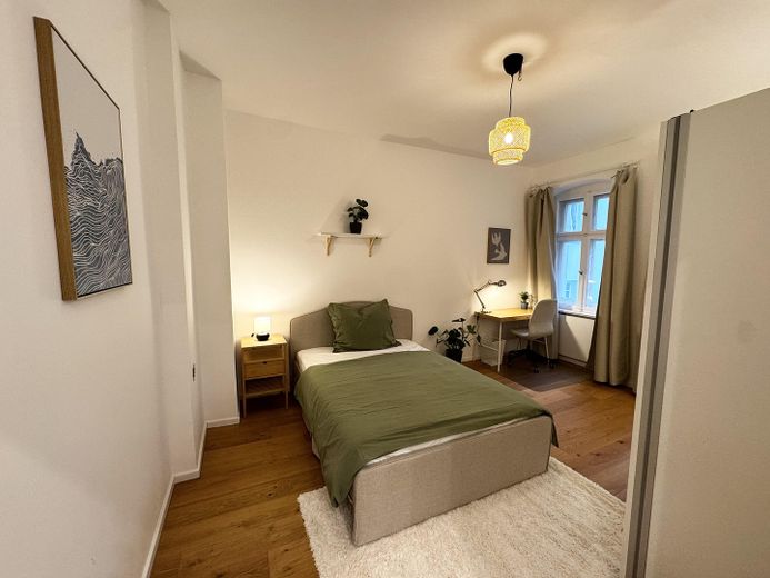 Tempelhof'ta eşyalı 1 odalı daire | Aralık 2026'dan itibaren | 6 ay – Schlafzimmer