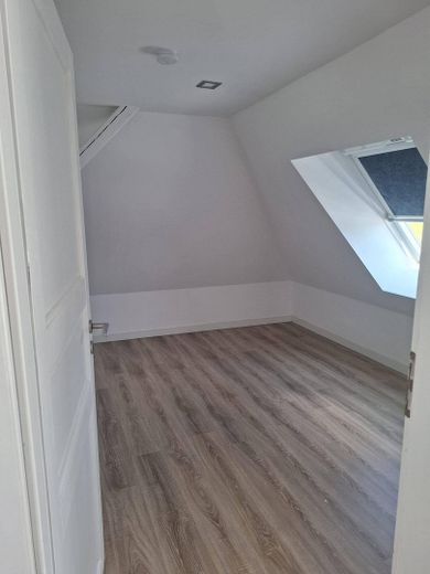 Maisonette-Wohnung, 5ZK2B, Balkon + Dachterrasse, ruhige Wohnlage von Bielefeld-Senne – Schlafzimmer
