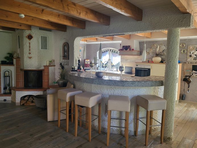 Exclusive detached house near Norddeich with pool, sauna, horse keeping – Tresen