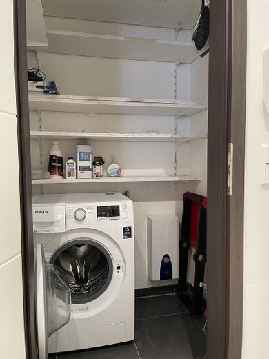 Abstellraum mit Waschmaschine