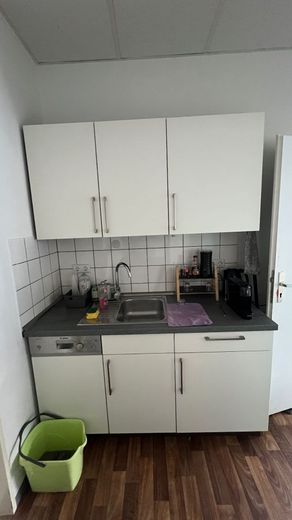 Helle Büroflache in guter Lage – IMG_4143