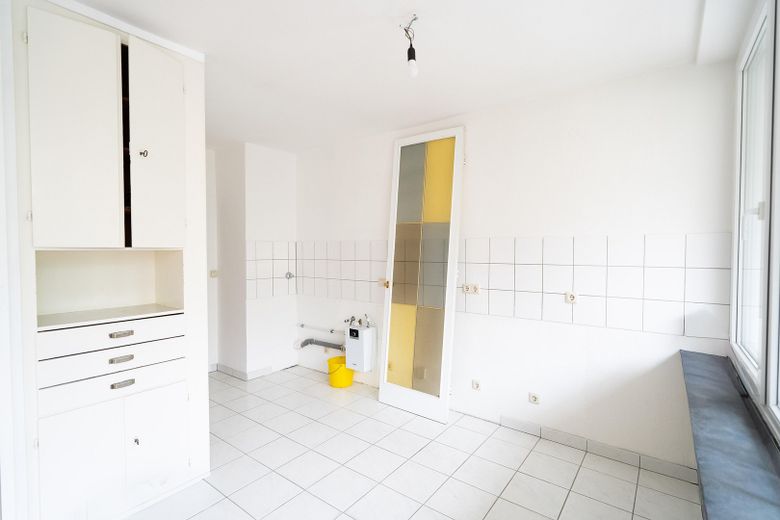 3-pokojowe mieszkanie z dwoma balkonami w centrum Frankfurtu – Zdjęcie 4