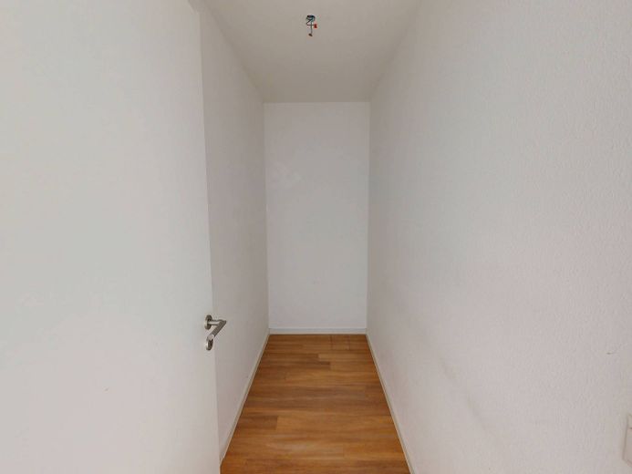 3-Zi.-Neubauwohnung mit EBK und sonniger TERRASSE – Abstellraum