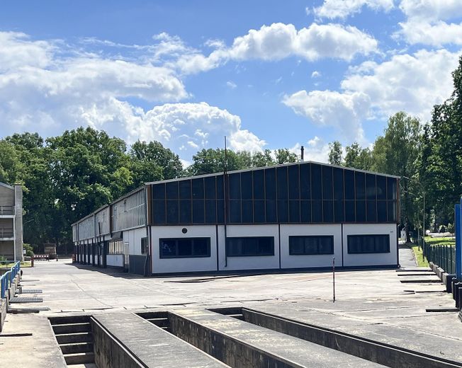 Waren-Umschlagplatz/Lager/Depot/Halle-Grd.9.536m²/ Nutzf.3.145m²-Dreiländereck DE/PL/CZ-Lkr. Görlitz – Gelände - Halle