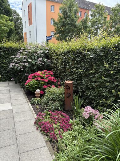 Słoneczne mieszkanie 2-pokojowe z ogrodem i garażem – Blumenbeet