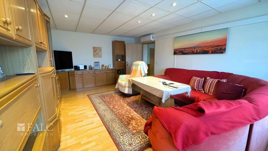 ***Viel Platz für Ihre Wohnideen - Doppelhaushälfte mit Wintergarten und großem Grundstück*** – Wohnzimmer 1