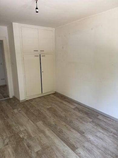 Ruhige 5 Zi-Whg. in Berg mit Balkon, renoviert – Foto 1