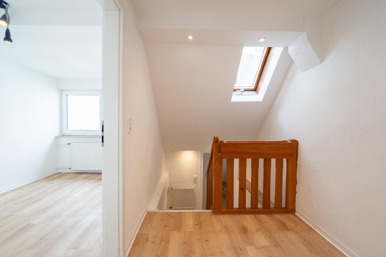 Kirchhain- Innenstadt Zentral - Frisch renoviertes Wohnhaus ! – Foto 15