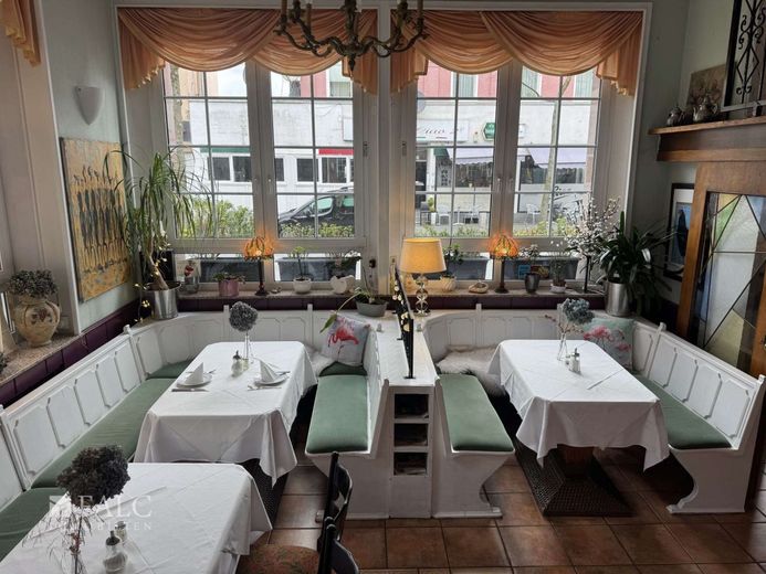 Außergewöhnliche Immobilie mit Gastronomie, Hotel und Wohneinheit – Restaurant