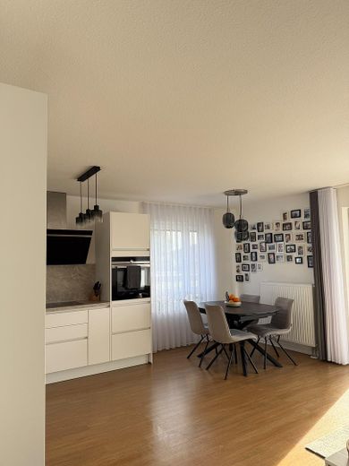 Nowoczesne mieszkanie 3-pokojowe na nowym osiedlu – Offene Küche/Wohnzimmer
