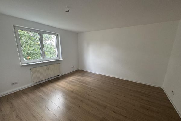 świeżo wyremontowane, jasne, ciche mieszkanie 2- lub 3-pokojowe z zabudowaną kuchnią