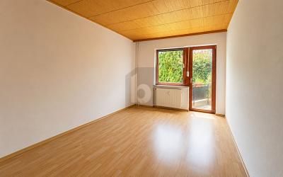 WOHNEN IM GRÜNEN – MIT BALKON UND HOBBYKELLER