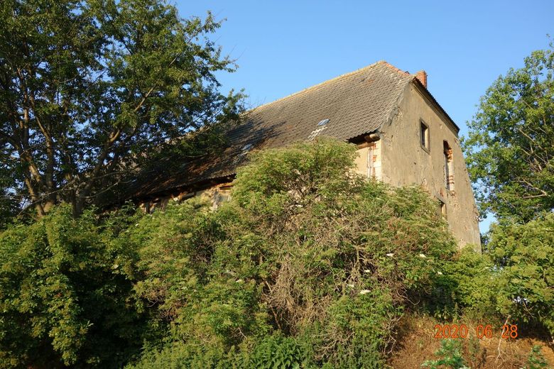 Dwór z 1824 r., duża działka 15 500 m², 01594 Stauchitz koło Riesa-Drezna – Ostansicht