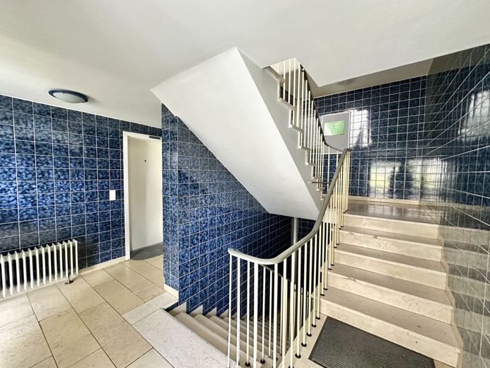 CITYHOUSE: Sehr schicke und neuwertige 2-Zimmerwohnung in Köln-Dellbrück! Bezugsfrei ab 01.09.2026! – Treppenhaus