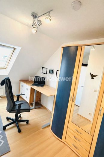 *Liebenswertes Reihenmittelhaus in Helmbrechts - Ihr neues Zuhause mit Weitblick* – DG Arbeitszimmer