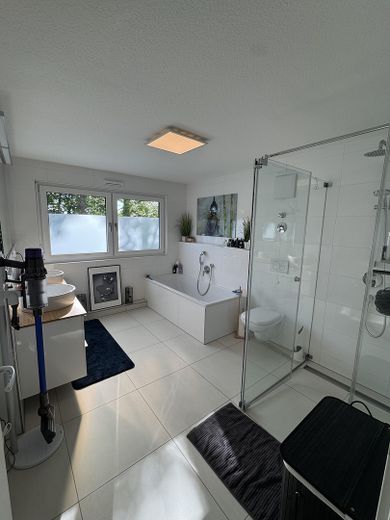 Modernes Reihenmittelhaus (Bj. 2020) mit Garten, Dachterrasse & TG – Foto 12