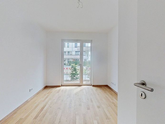 Confort residencial de categoría en una ubicación tranquila: Amplio piso nuevo de 3 habitaciones con terraza soleada y cocina equipada – Ansicht I: Schlafzimmer II
