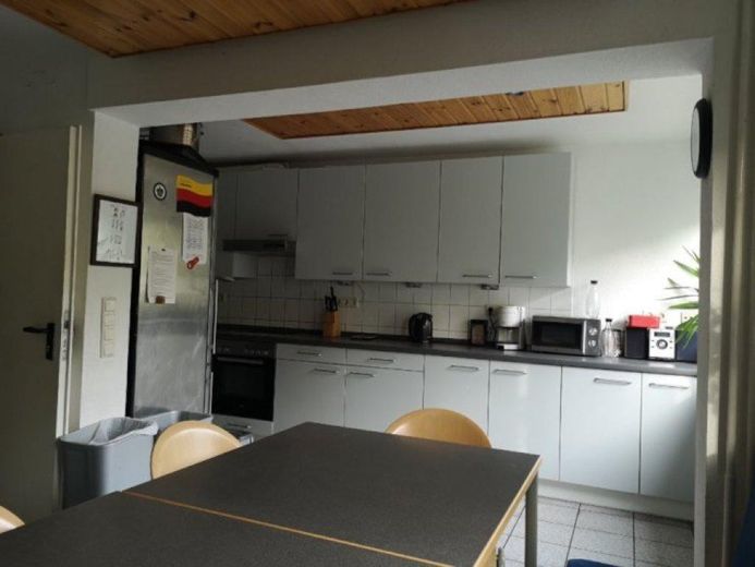 Beste Lage, bester Preis! Studenten-WG-Zimmer im Univiertel – Deine Küche