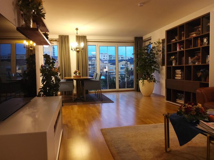 Wohnzimmer am Abend