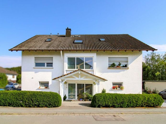 Spacieux appartement de 3 pièces au rez-de-chaussée avec terrasse dans la vallée de la Lahn – Foto 1