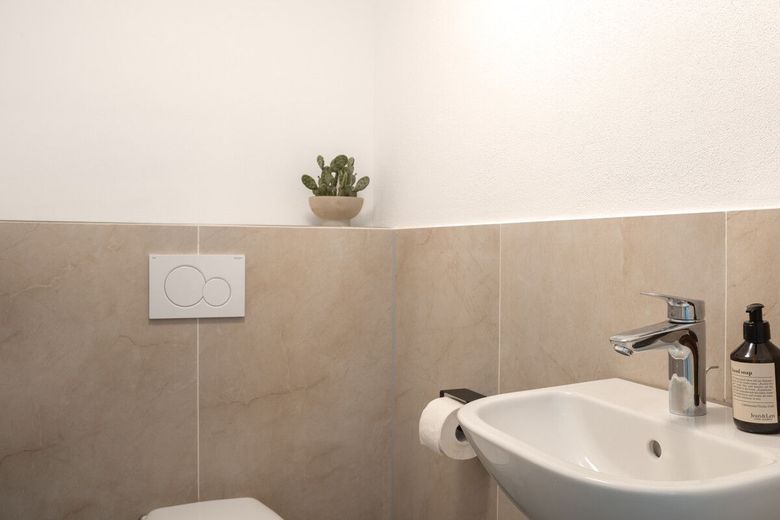 Attraktives Wohn- und Geschäftshaus in Wasserburg – Gäste WC